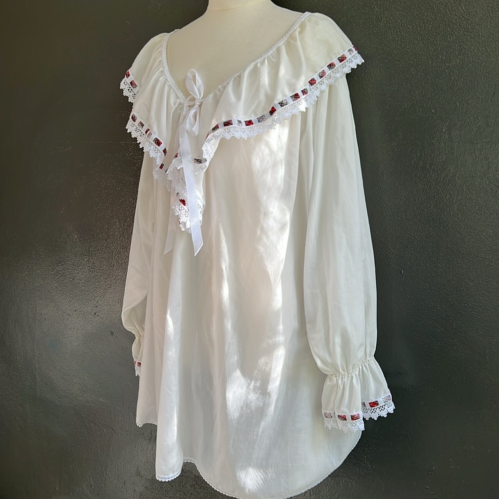 White Ruffled Women's Renaissance Top - Picture 3 of 9
